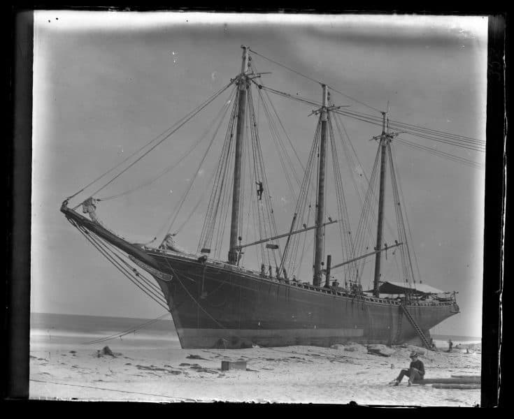 Morris collection, beached ship.