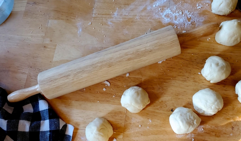 Image of Katie's normal-sized rolling pin.