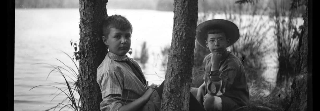 Elliston Perot Morris Jr. and Marriott Canby Morris Jr. on Pocono Lake, 1909. P.2013.13.361.