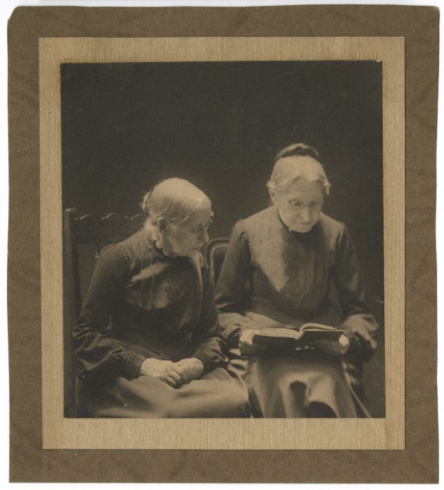 unacc-2women Ludecke Studio, Cousin Matttie Wright’s Aunts from Wilmington, 1912. P.2015.75.